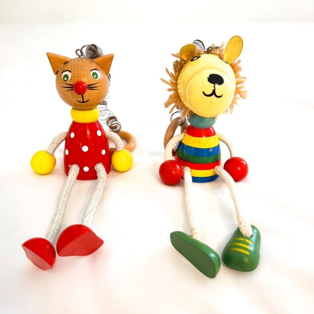 bino bouncy hanging wooden animals